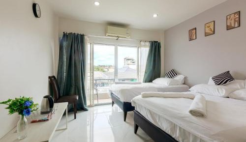 Deluxe Triple Room