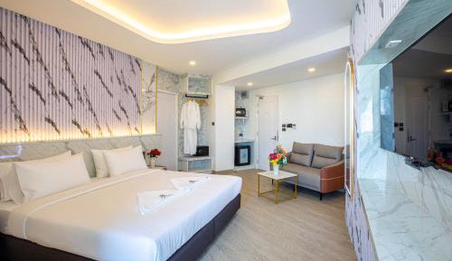 King Room with Balcony