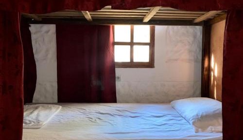 Bed in 8-Bed Mixed Dormitory Room