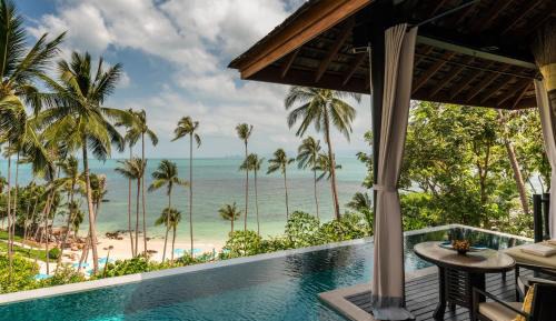 Oceanfront Pool Villa King