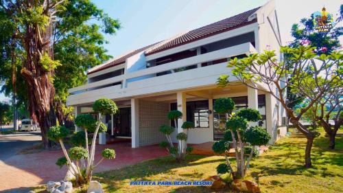 Premium House with Water Park Access