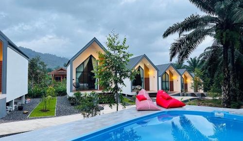Double Room with Pool View