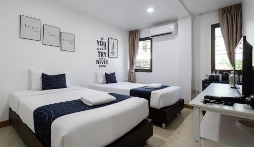 Standard Twin Room