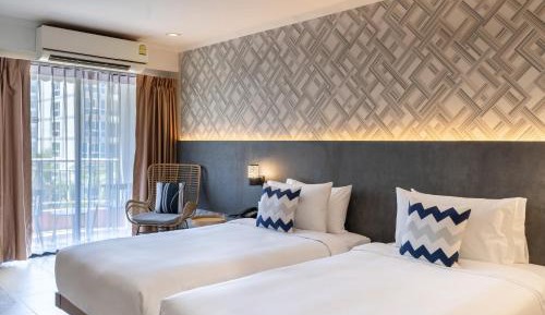 Superior Twin Beds with Balcony