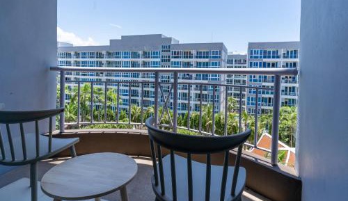 Deluxe Double Room with Balcony and Pool View