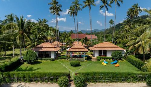 Villa - Beach Front