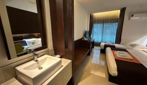 Deluxe Single Room