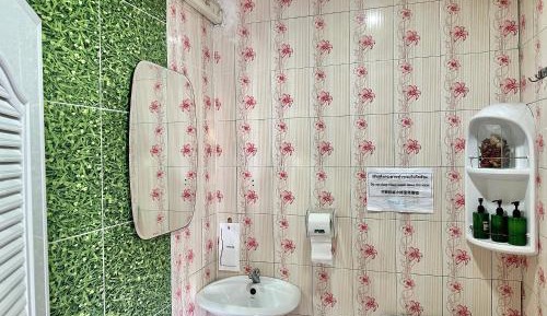 Superior Twin Room with Pool Access