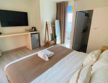 Double Room with Balcony and Sea View