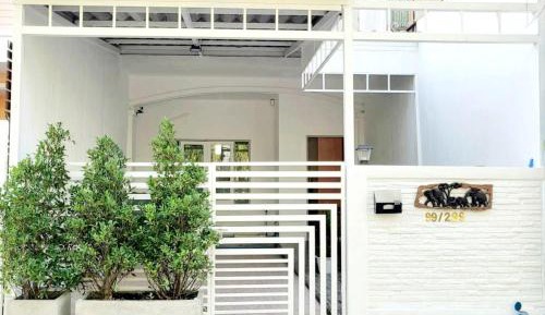 Three-Bedroom Townhouse