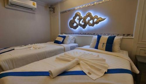 Twin Room with Private Bathroom