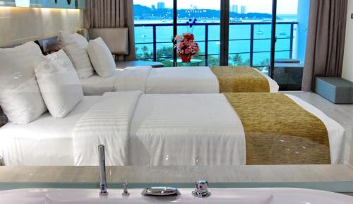 Premier Double Room - Chic Tower