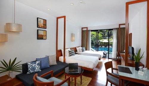 Premier Pool Studio Room