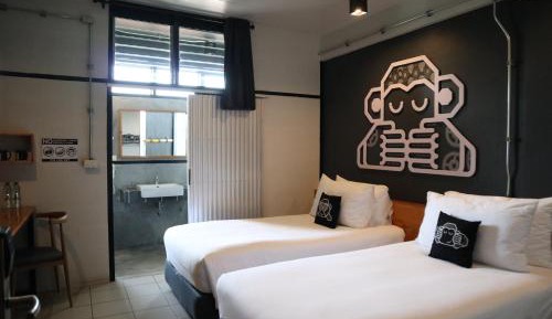 Standard Twin Room