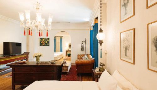 Executive Family Room