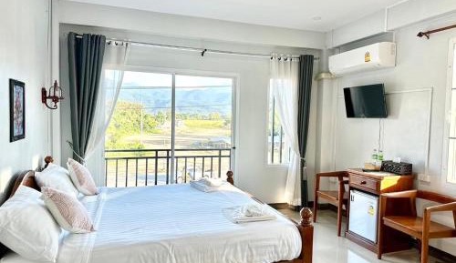 Double Room with Mountain View