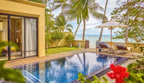 Beachfront villa with private pool