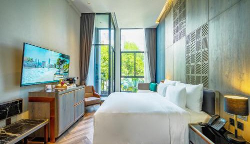 Tiwa Deluxe Room-Free Boat & Tuk Tuk Transfer