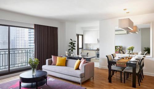 Deluxe Two-Bedroom Apartment