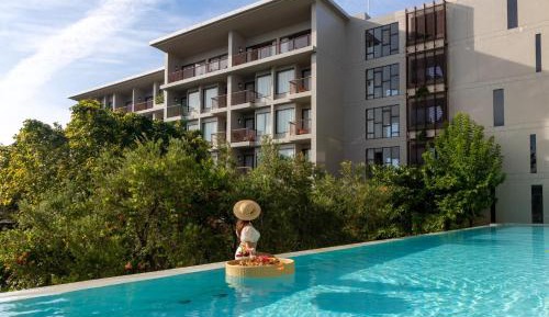 Superior Double Room with Pool Access 