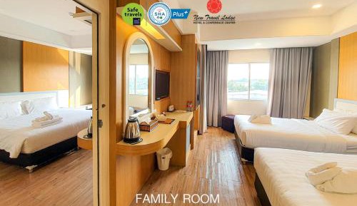 Deluxe Family Room