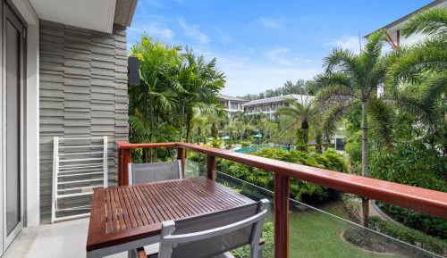 Apartment with Balcony