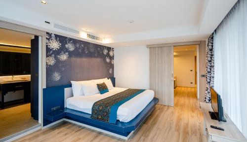 Two-Bedroom Suite + Free Coworking Space