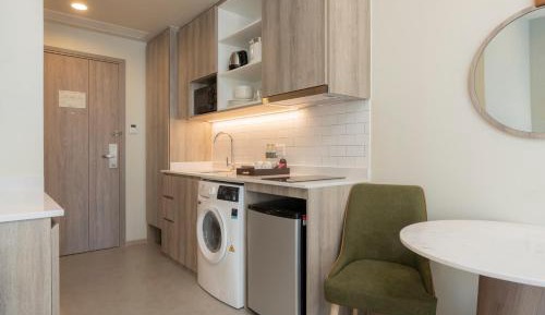 King Studio Suite