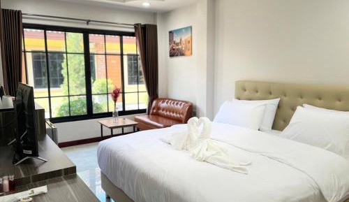 Suite with Garden View