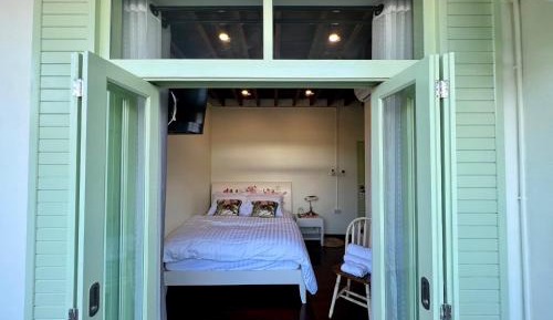 Queen Room with Garden View