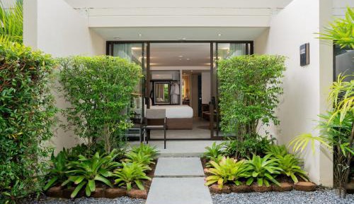 Deluxe Double or Twin Room with Garden View