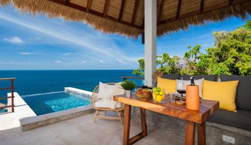 C16C -One Bedroom Pool Villa with Ocean View