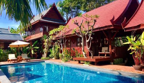 Villa - Poolside