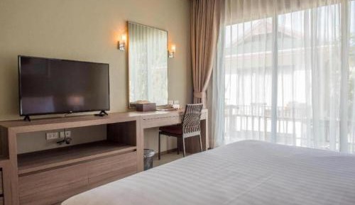 Deluxe Double or Twin Room with Garden View