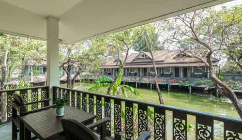 Premier Deluxe Room