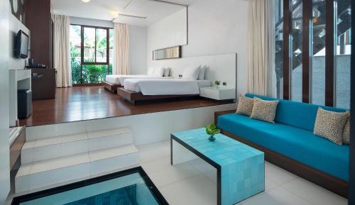 Deluxe Twin Room with Pool Access