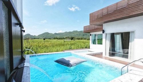 Suite with Private Pool