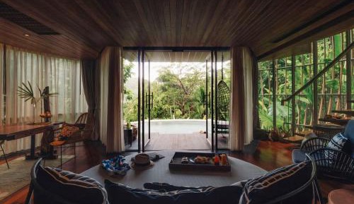 Tree Villa with Private Pool