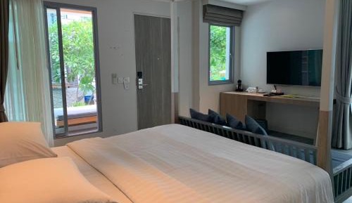Pantai Corner Double Room