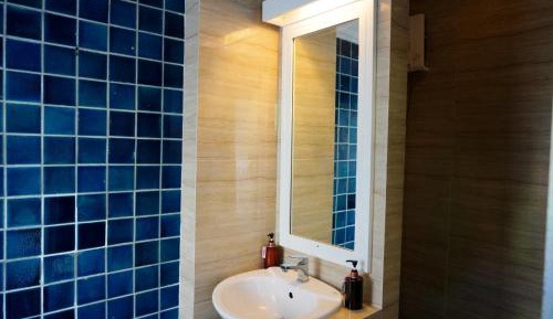 Deluxe Twin Room with Balcony