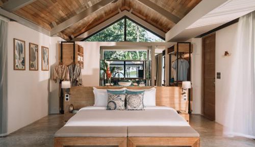 One-Bedroom Pavilion Pool Villa with Schedule Boat Transfer