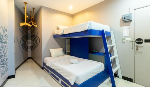 Twin Room with Private Bathroom