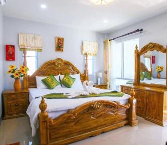 Queen Room with Balcony