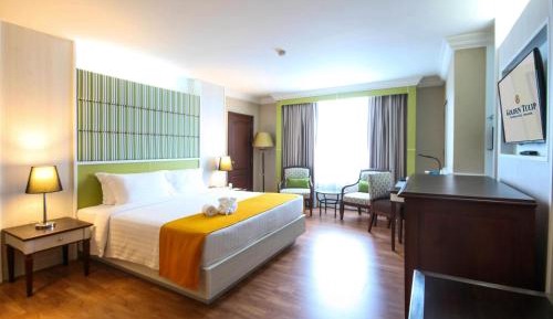 Deluxe King Room