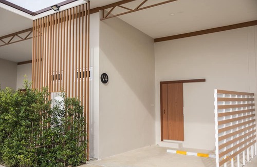 Mueang Samut Prakan District Hotel | PVILLA