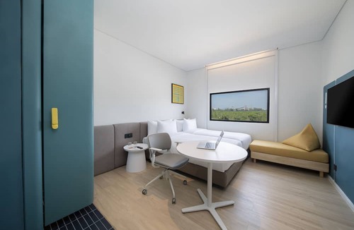 Si Racha Hotel | GO Hotel Bowin at Robinson Lifestyle