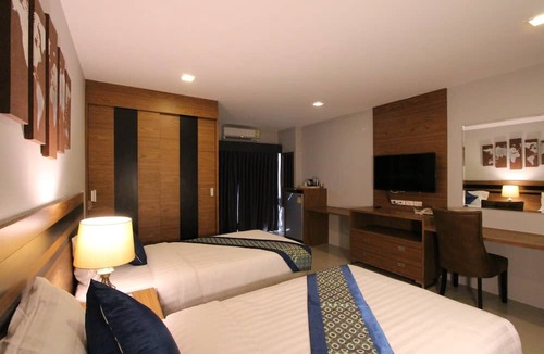 Bang Sao Thong Hotel | The Leisure Hotel