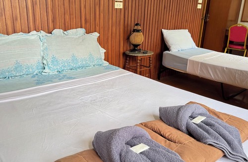 Sri Phum Hotel | Collection O Banwiang Guesthouse