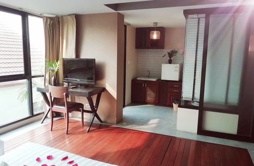 Thapae Hotel | Mandala House