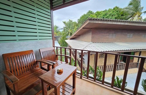 Thong Sala Hostel | Araya Boutique Hotel